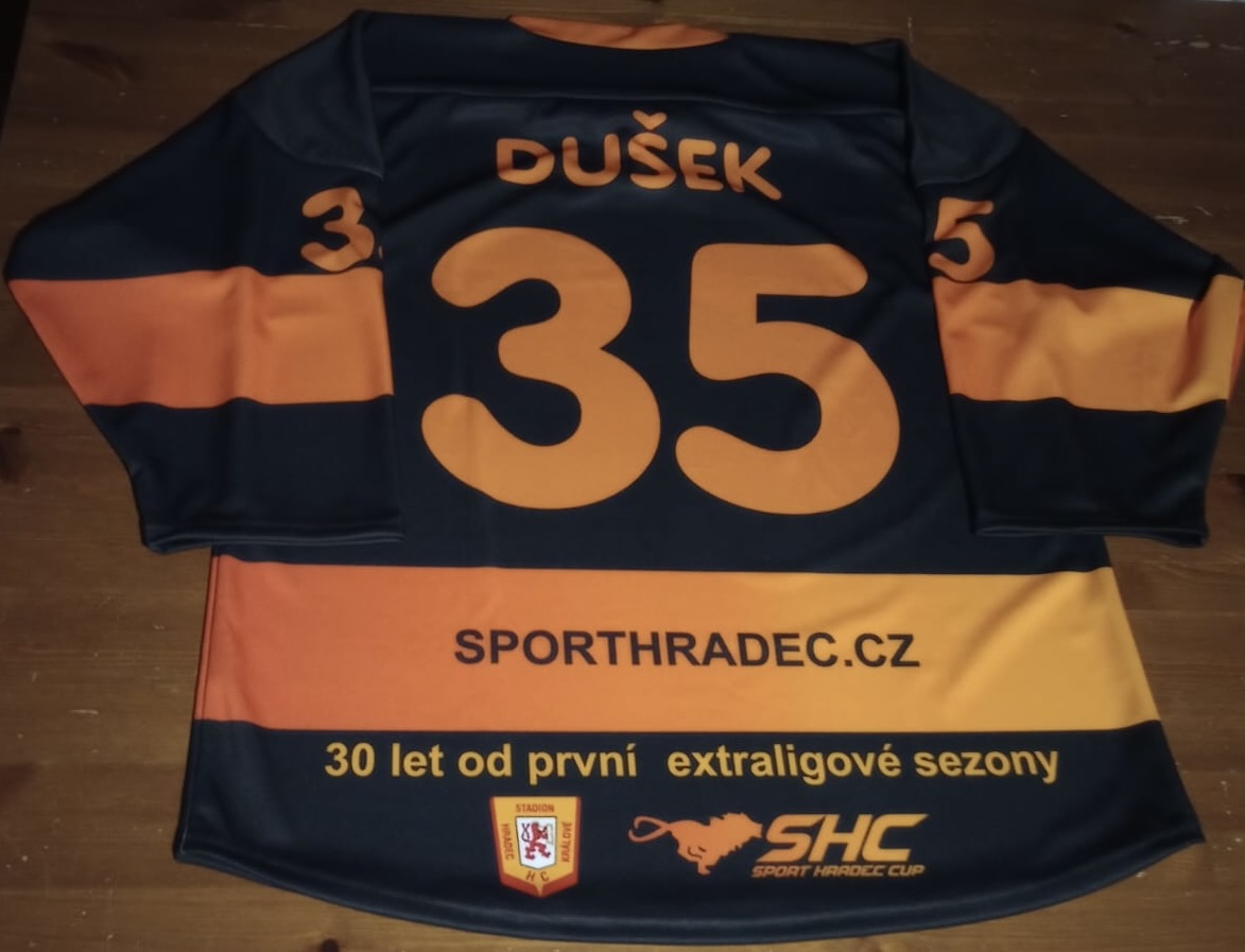 Tomáš Dušek - Speciální dres Sport Hradec Cup Teamu k výročí 30 let od první Extraligové sezóny v Hradci Králové photo